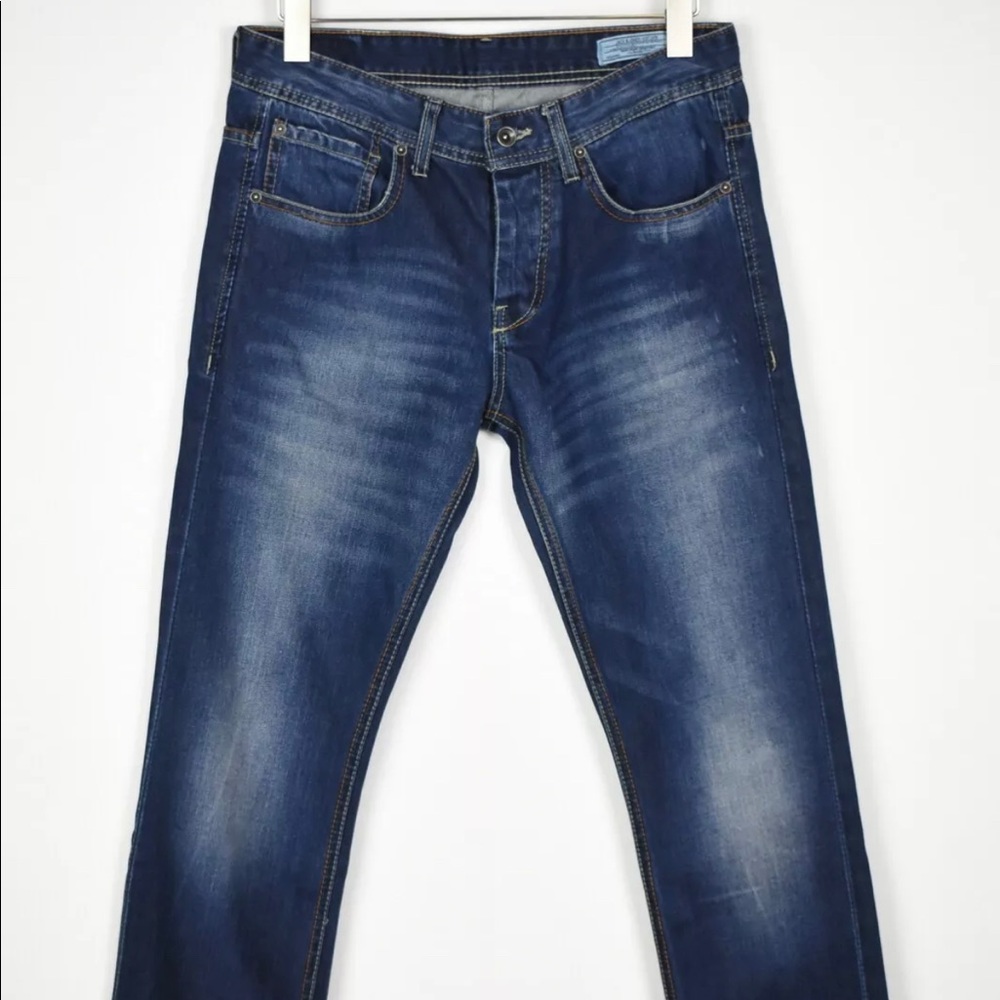 Jack and Jones 29 waist, 32 inseam Button fly mens jeans.